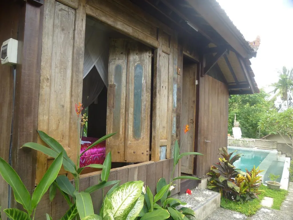 Joglo Taman Sari Hotel Ubud  4*, Ubud (Bali)